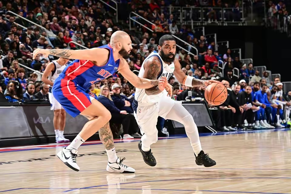 英雄资料-NBA常规赛赛程吃紧，达拉斯独行侠赛后回应争议，态度坚定，身体对抗强度拉满的简单介绍